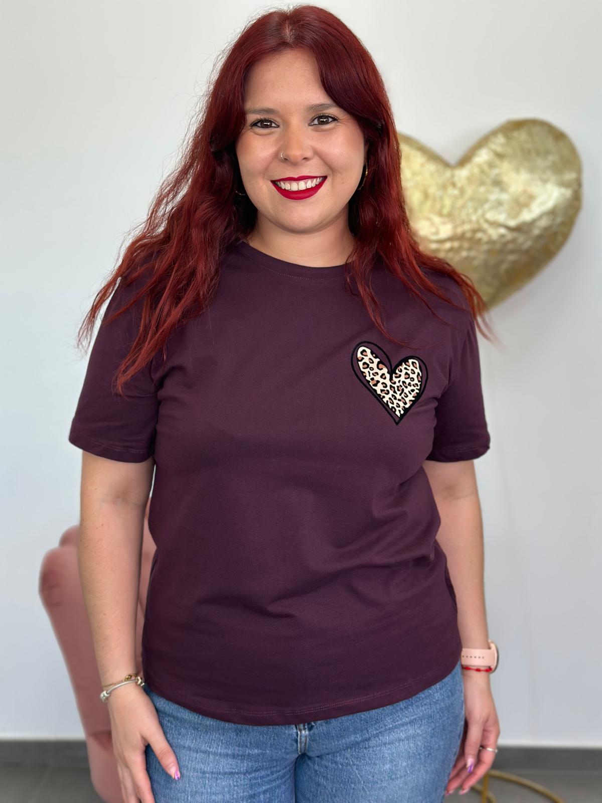 Camiseta Corazón berenjena