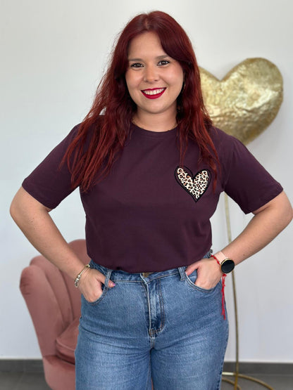 Camiseta Corazón berenjena