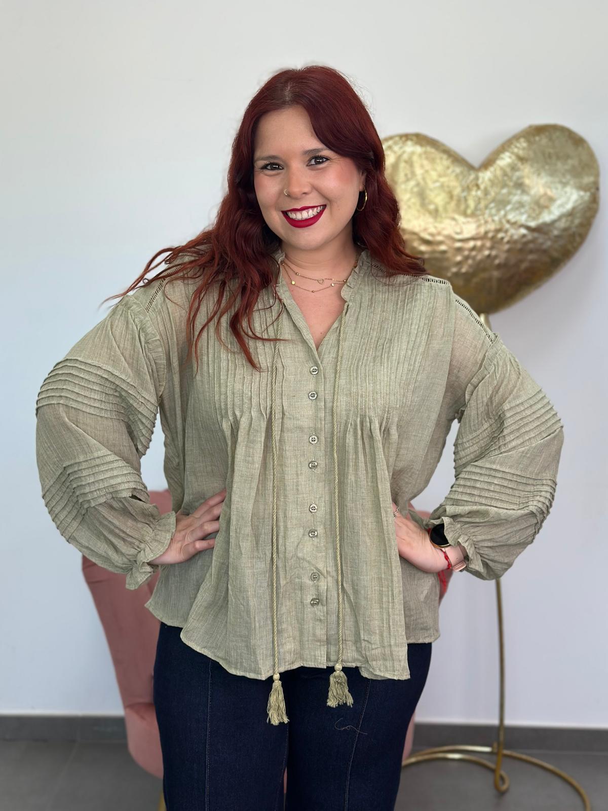 Blusa Romántica verde salvia