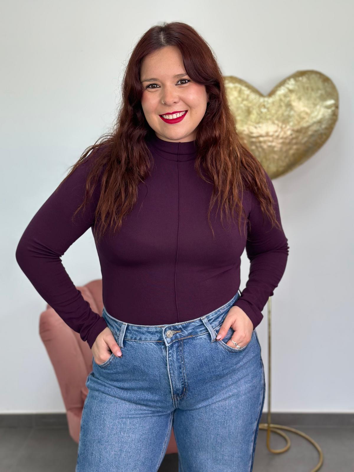Camiseta Linea berenjena